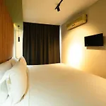 Polek Hotel