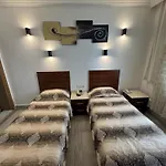 Hanedan Hotel