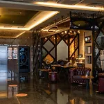 Avec Hotel