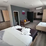The Queens Suite Hotel