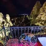 Caldera Cave Hotel