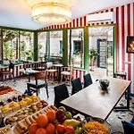 Sublime Porte Hotel