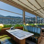 Lilium Hotel & Suites