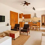 Villa Cedrus
