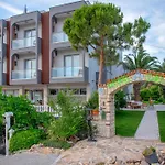 Calis Hotel