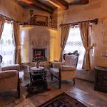 Maccan Cave Hotel