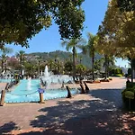 Sa Apartments! 150M To The Cleopatra Beach