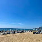 Sa Apartments! 150M To The Cleopatra Beach