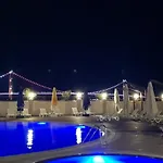 Flora Hotel