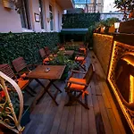 Kaftan Hotel
