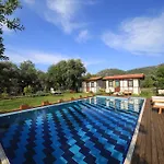 Bal Badem Bungalow