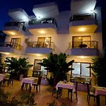 Dinc Hotel