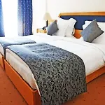 Club Hotel Maxima