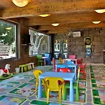 Dolphin Family Hotel