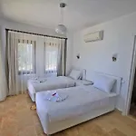 Villa Dionysus