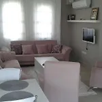 Sofia Apart