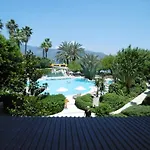 Tropical Hotel