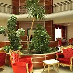 Larissa Inn