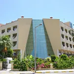 Larissa Inn
