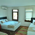Qonaq Hotel