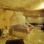 Akcave Suites And Resort