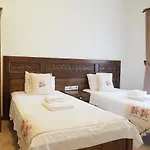 Loca Hotel