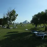 Glamour Resort & Spa
