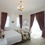 Alya Mou Butik Hotel