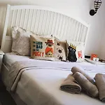 Pug Rooms