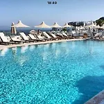 Oasis Residence