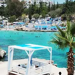 Palm Beach Otel
