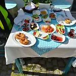Hera Hotel (Adults Only)