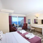 Royal Arena Resort & Spa