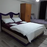 Oezmen Residence
