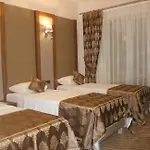 Yze Pirlanta Hotel