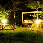 Dionysos Lodge