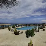 Ceshme Plus Hotel