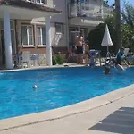 Apart Gala