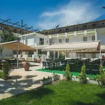 Dinara Garden Hotel