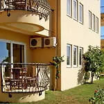 Gold City 1B1B Villa With Free Aquapark