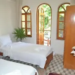 River Hotel