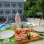 Buyukada Cankaya Hotel