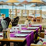 Kara Kedi Beach Bungalow