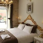 Laledan Hotel