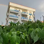 Mavili Suites