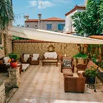 Nobela Hotel