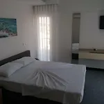 Amphora Hotel