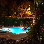 Kurt Apartments
