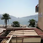 George & Dragon Beach Hotel