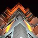 The Twins Apartmens